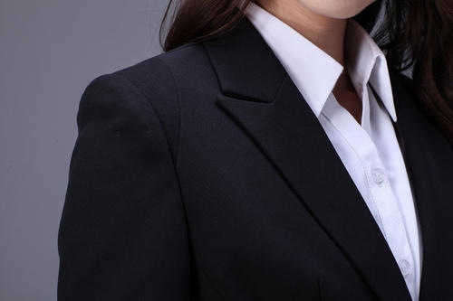 天津企業(yè)在選擇工作服的時候應(yīng)該如何挑選                                                                                         